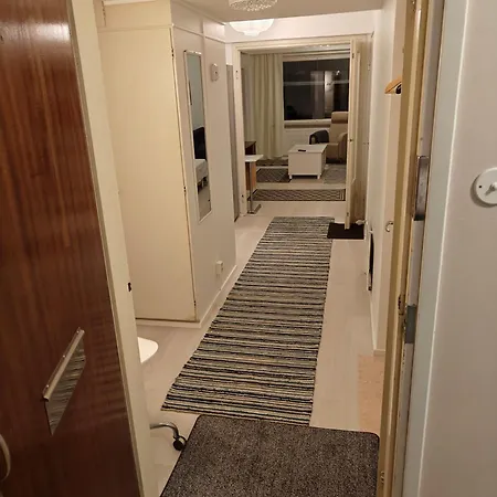 Renovated Handy Spacious 3 For Tourists, Workers And Students Lägenhet *