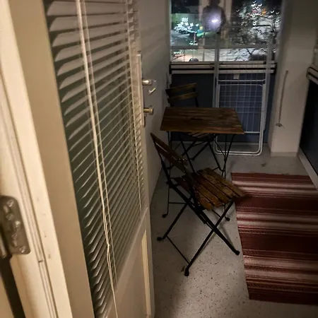 Apartment Renovated Handy Spacious 3 For Tourists, Workers And Students