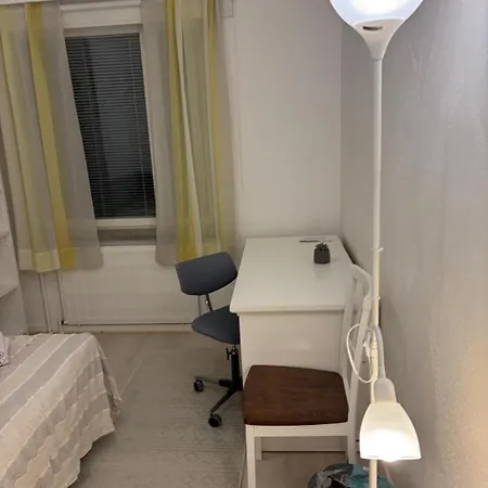 Renovated Handy Spacious 3 For Tourists, Workers And Students Lägenhet Raumo