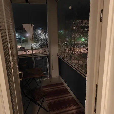 Renovated Handy Spacious 3 For Tourists, Workers And Students