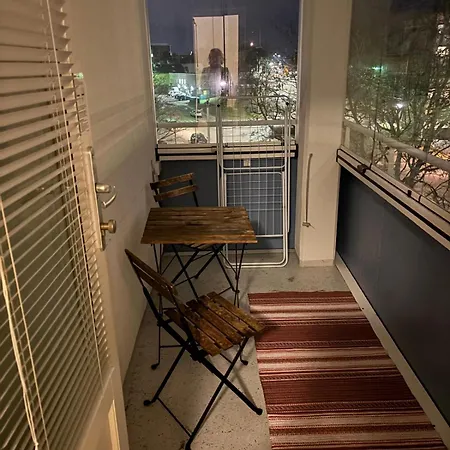 Apartment Renovated Handy Spacious 3 For Tourists, Workers And Students