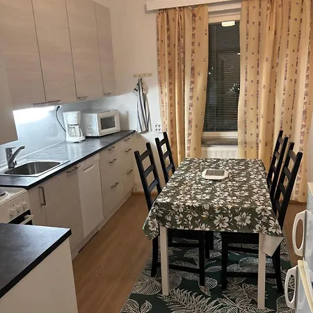 Lägenhet Renovated Handy Spacious 3 For Tourists, Workers And Students Raumo